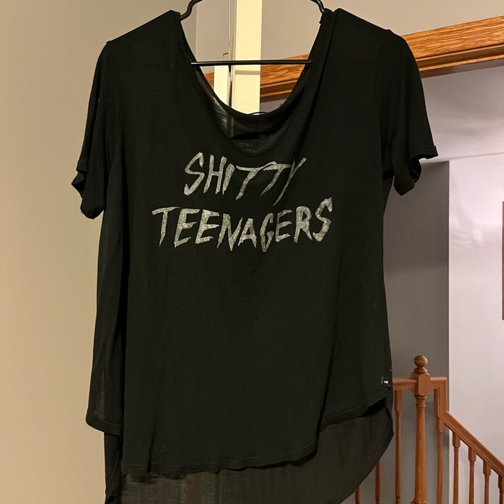 SH*TTY TEENAGERS OBEY FLOWY SIDE SLIT SHIRT